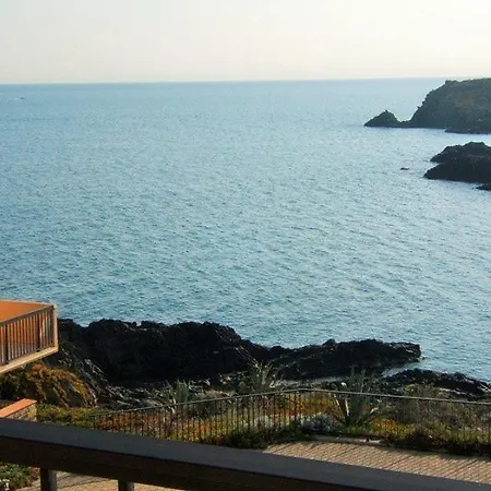 4rb71 - F2 Mezzanine Avec Vue Collioure